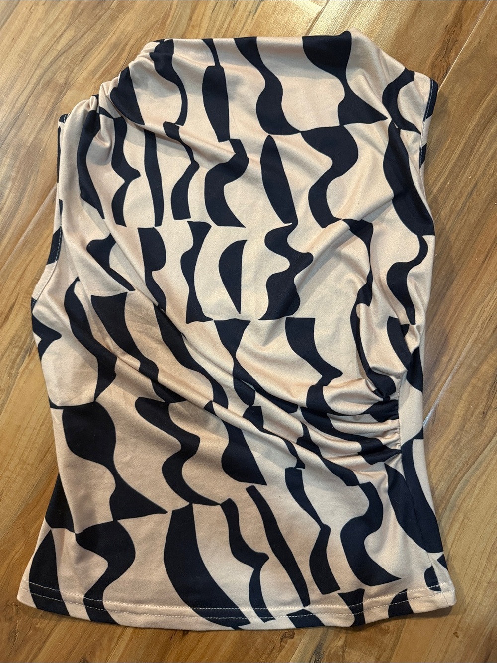 Abstract Wave Print Top in Beige and Black